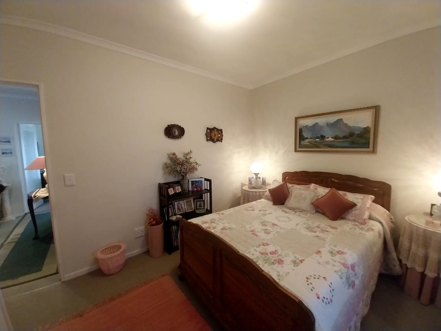 2 Bedroom Property for Sale in Langerug Western Cape
